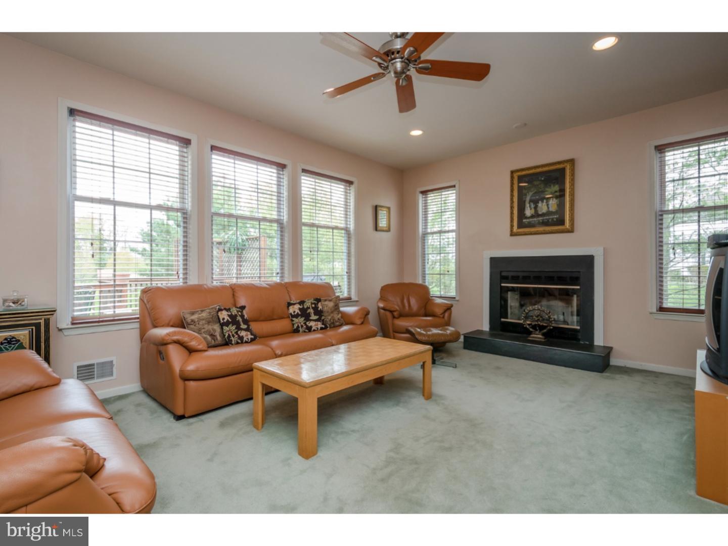 31 Wendover Road East Windsor, NJ 08520 - Photo 3 of 25