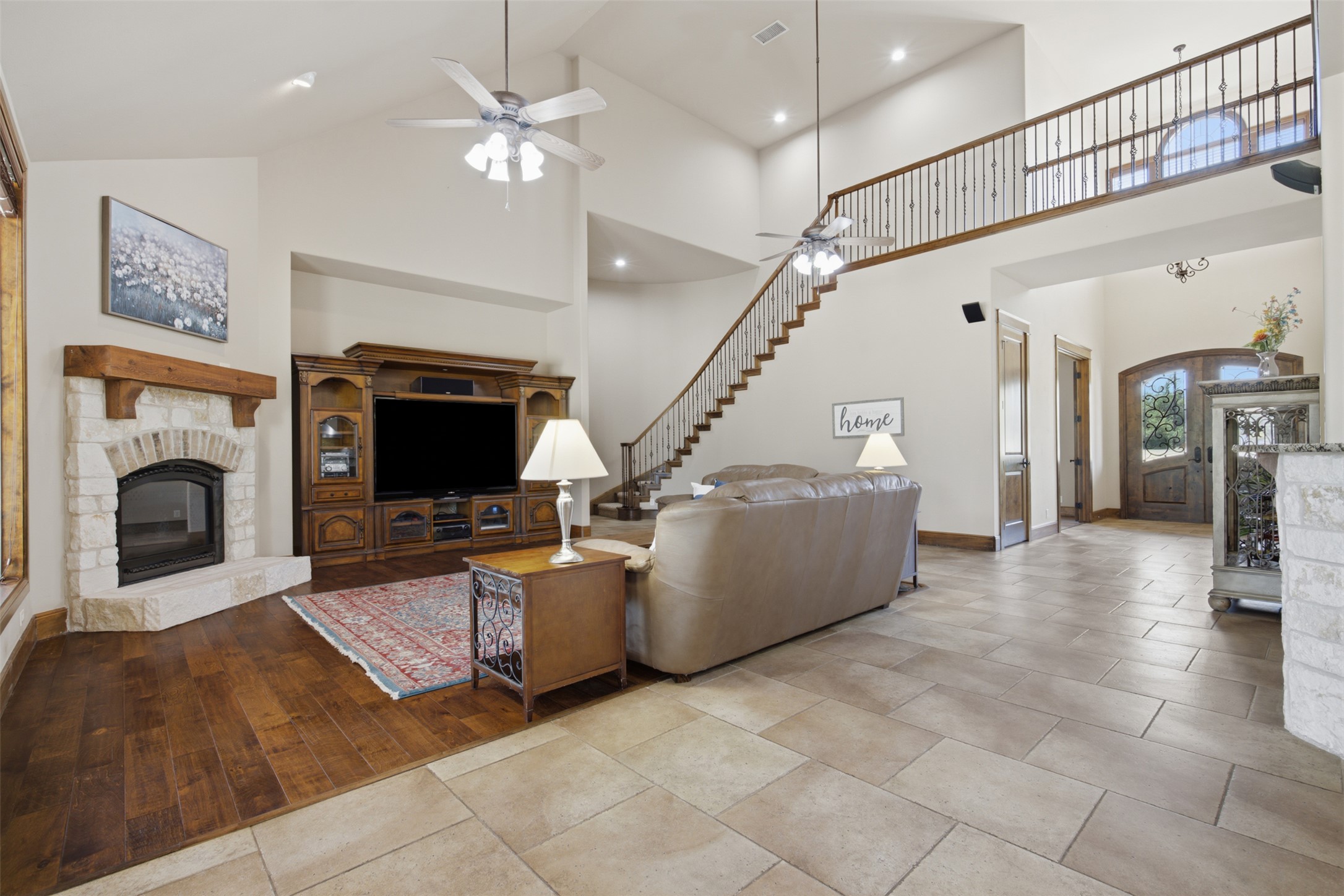 438 Patricia Road Georgetown, TX 78628 - Photo 8 of 39 Gallery Image 8