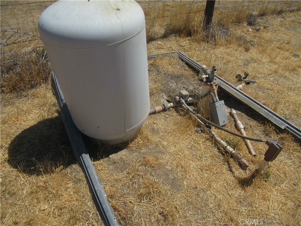 14555 Artesia Trail Santa Margarita, CA 93453 - Photo 18 of 21 a view of a backyard