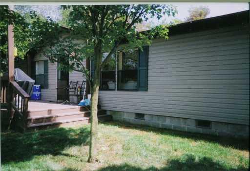 147 Whiteshill Road Rochester, PA 15074 - Photo 1 of 8 Yard/Garden.
