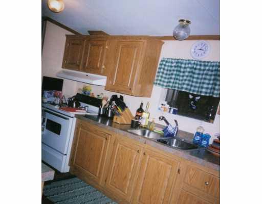 147 Whiteshill Road Rochester, PA 15074 - Photo 4 of 8 Kitchen.
