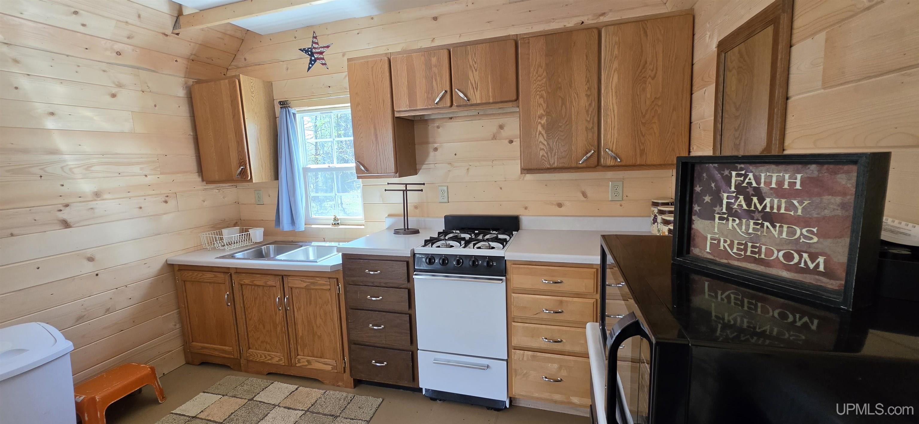 Tbd North Rock 38th Road Rock, MI 49880 - Photo 4 of 15