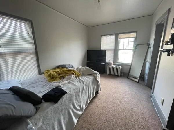 $1,250 | 3358 North Cambridge Avenue, Milwaukee, WI 53211