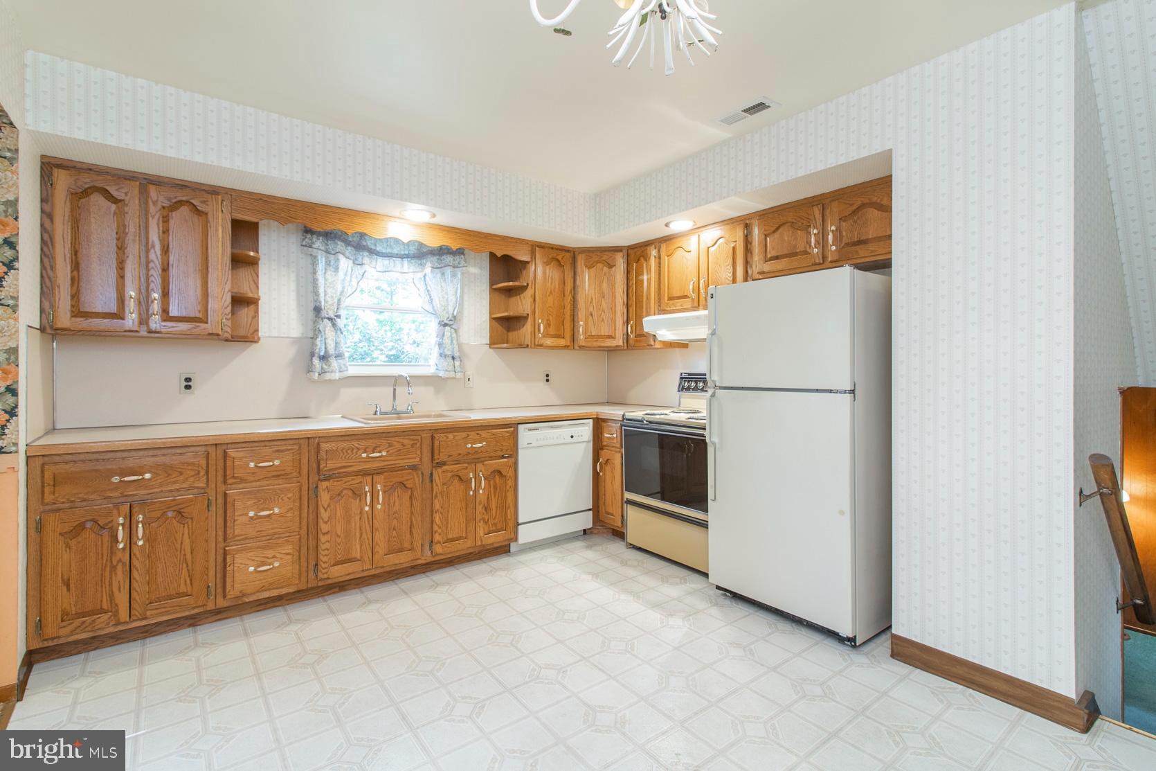 380 Hancock Road Warminster, PA 18974 - Photo 13 of 34