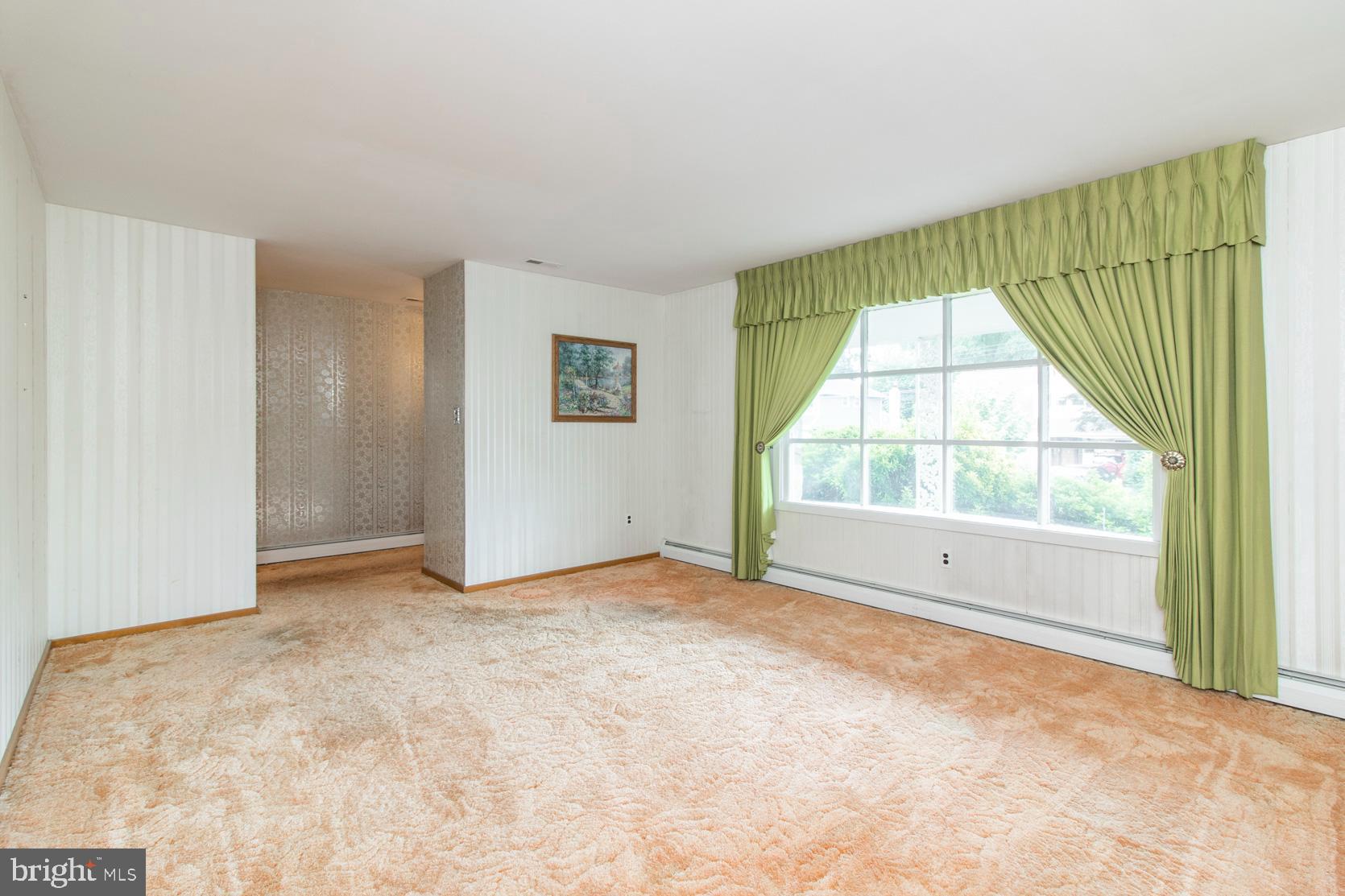 380 Hancock Road Warminster, PA 18974 - Photo 8 of 34