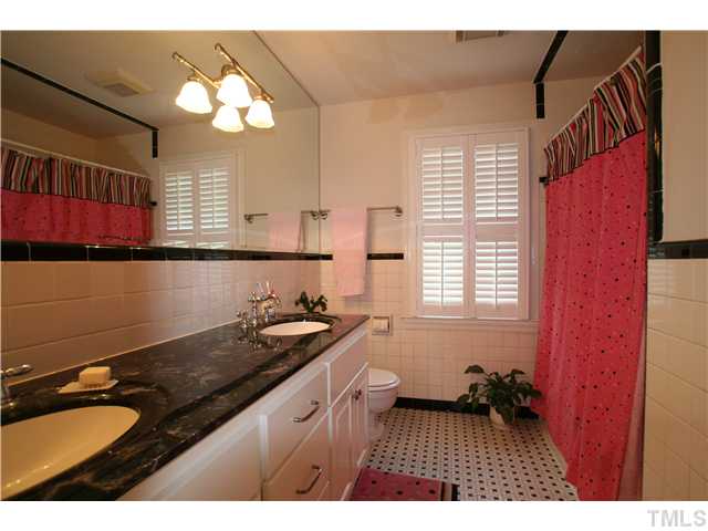 2825 Rothgeb Drive Raleigh, NC 27609 - Photo 9 of 11