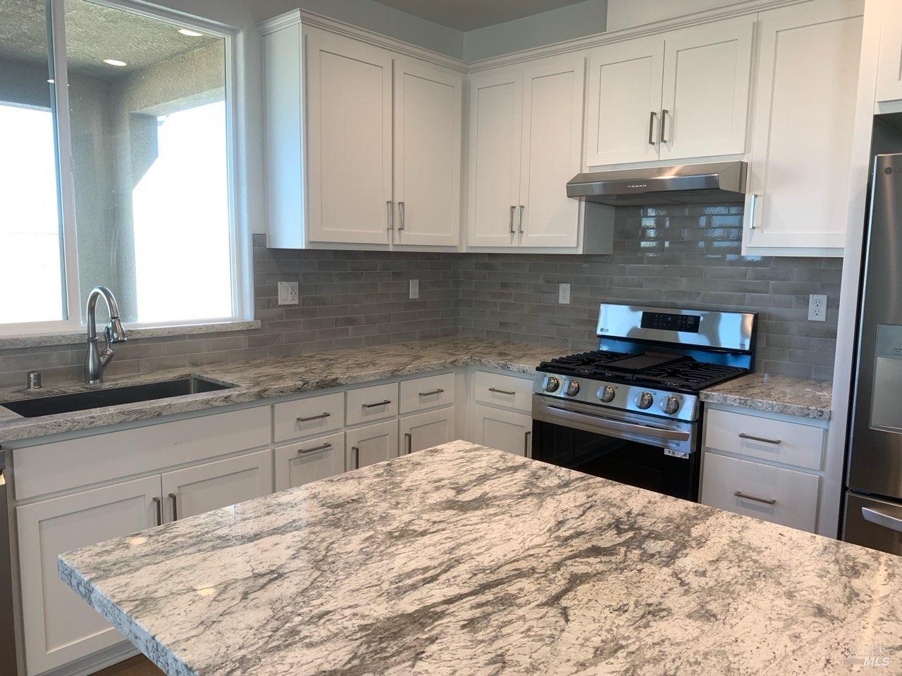 2424 Revival Lane Rio Vista, CA 94571 - Photo 4 of 52