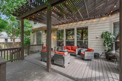 $800,000 | 7505 Roaring Springs Drive, Austin, TX 78736