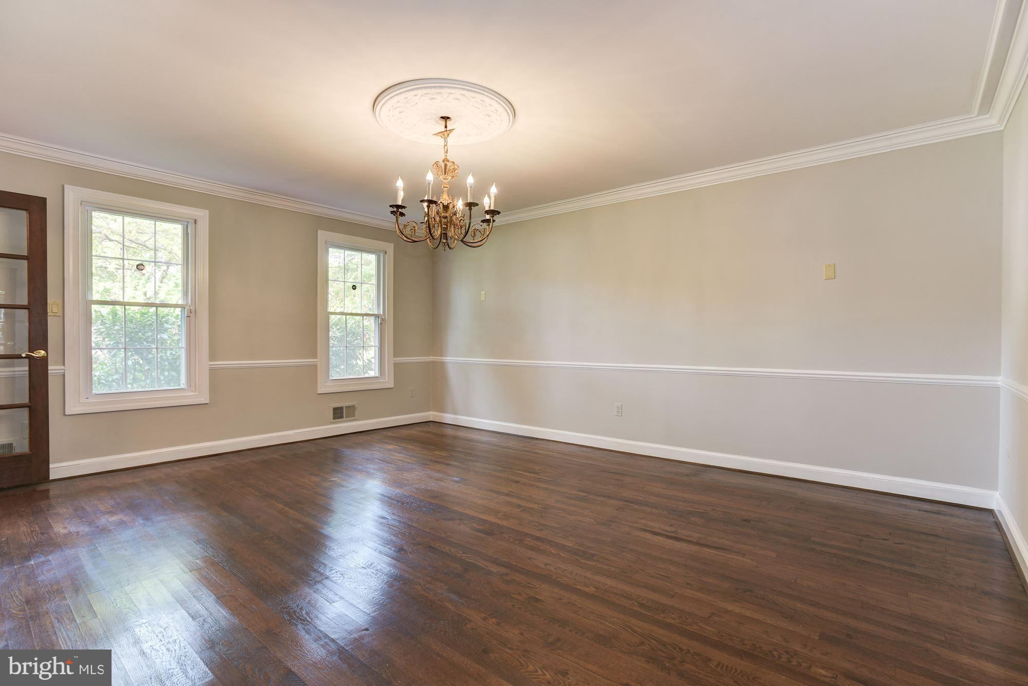 14317 Cantrell Road Silver Spring, MD 20905 - Photo 7 of 48 Dining Room