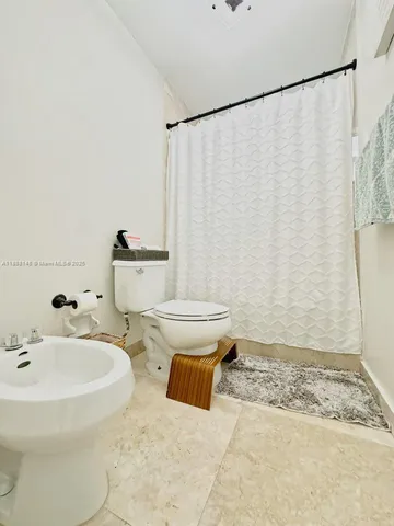 $5,800 | 10620 Southwest 67th Street, Miami, FL 33173