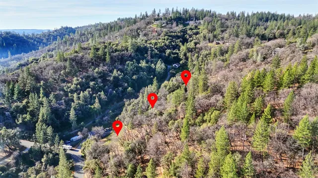 a view of a houses and trees