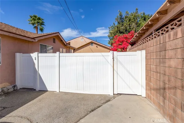 a view of a house with a garage