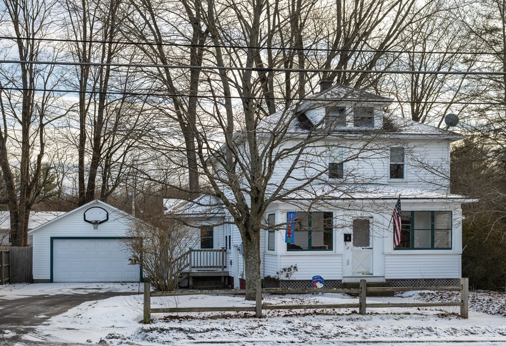 61 Bridge Road Northampton, MA 01062 - Photo 1 of 34 a front view of a house with garden