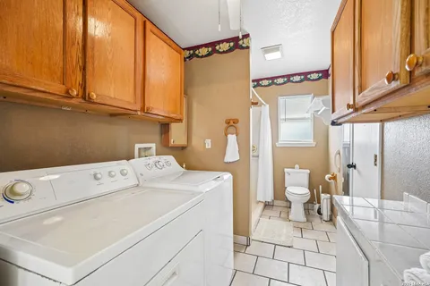 $130,000 | 619 Webb Avenue, Devine, TX 78016