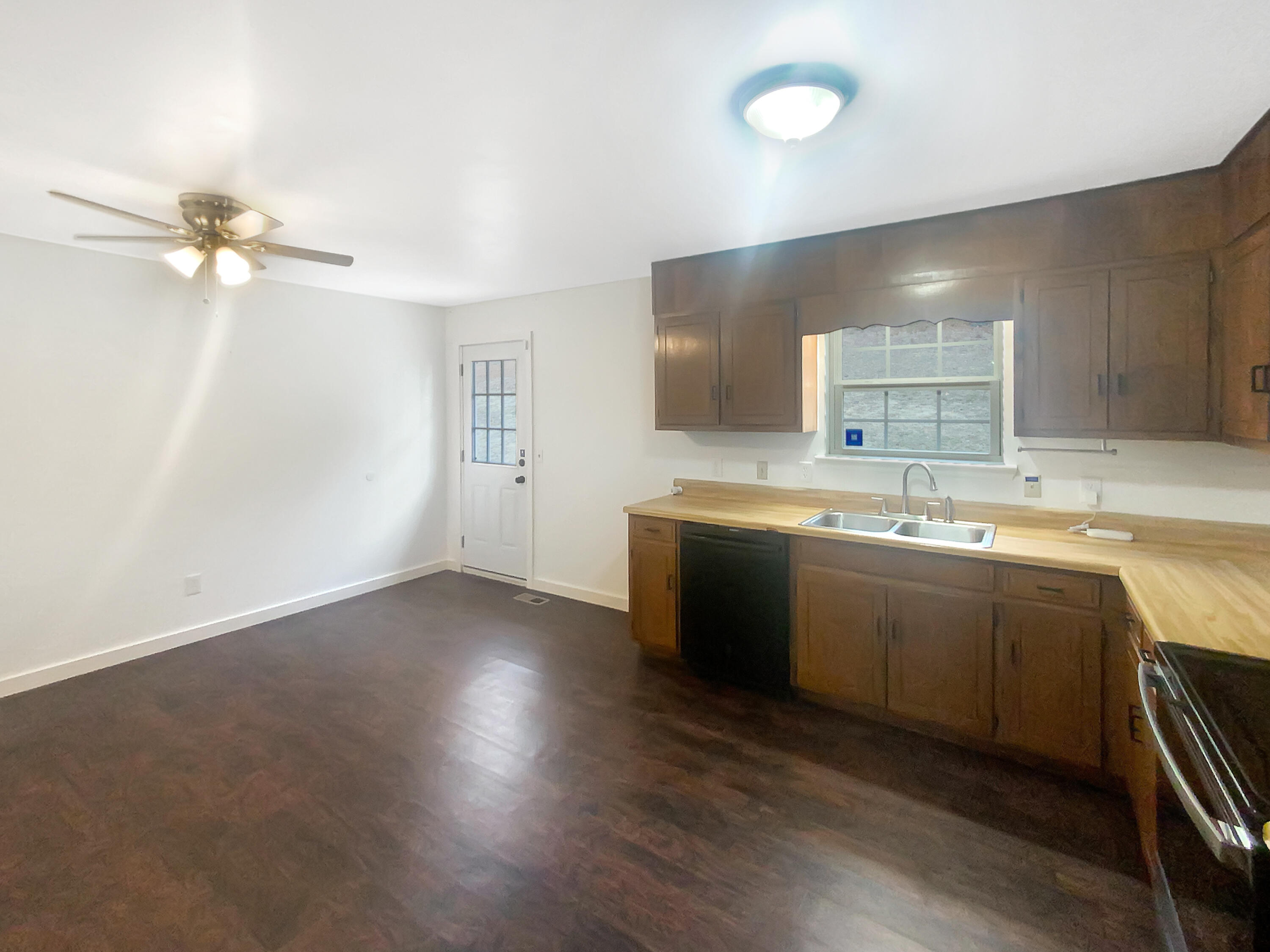 7415 Igou Ferry Road Harrison, TN 37341 - Photo 11 of 23 listing_10
