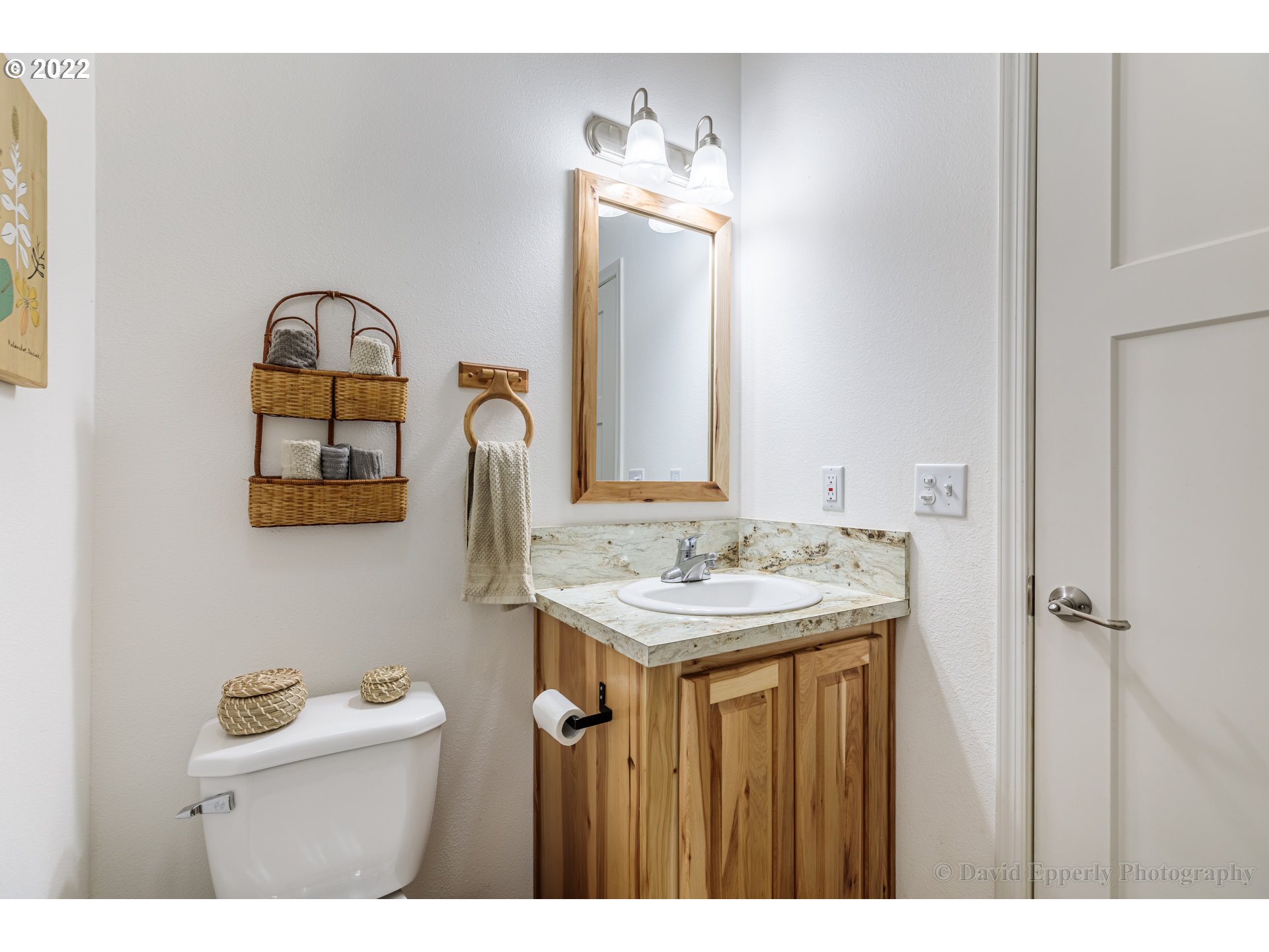 67460 Meissner Road Deer Island, OR 97054 - Photo 13 of 22 Bathroom