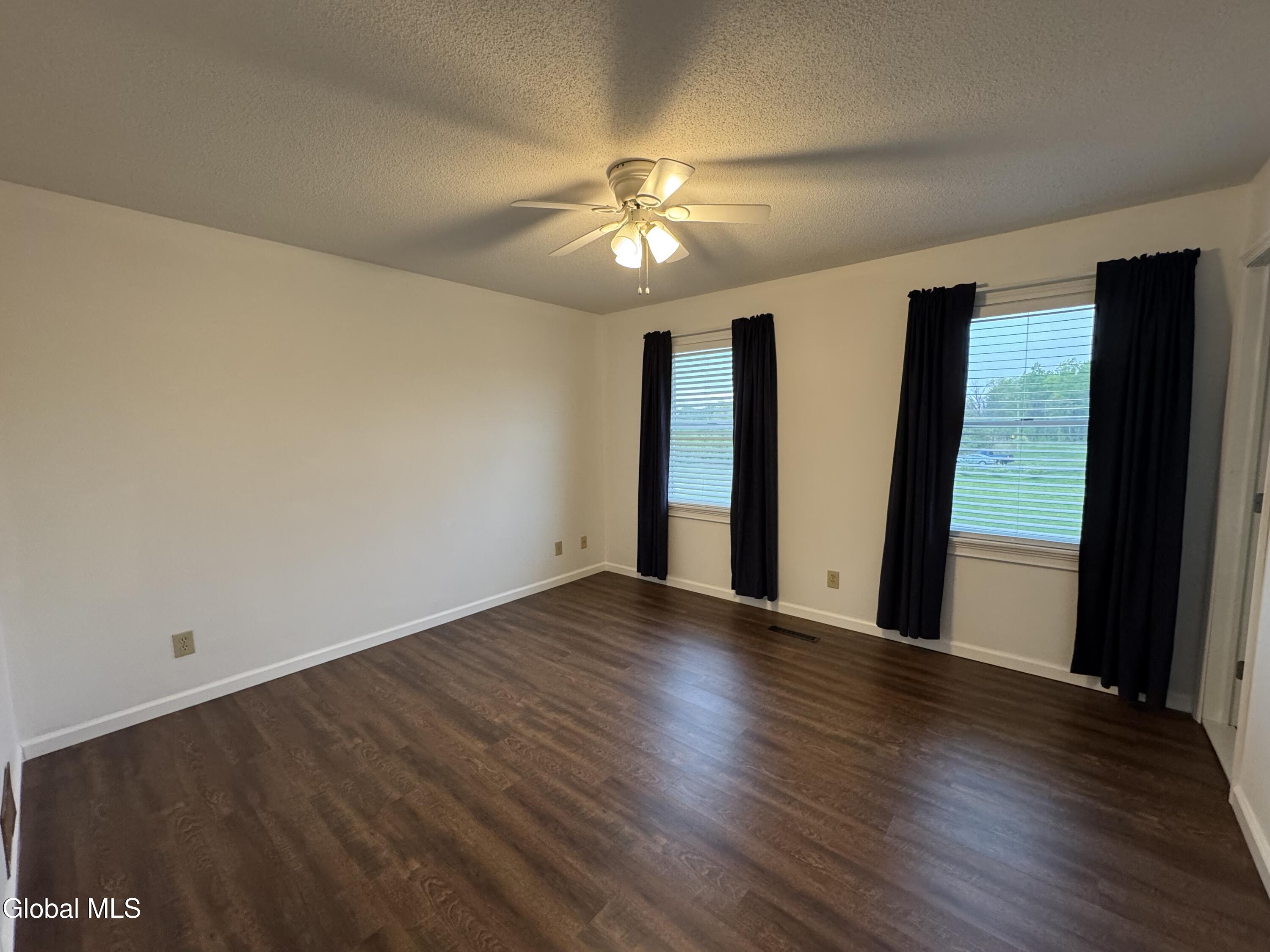 199 Ashdown Road Clifton Park, NY 12019 - Photo 19 of 66 IMG_3027