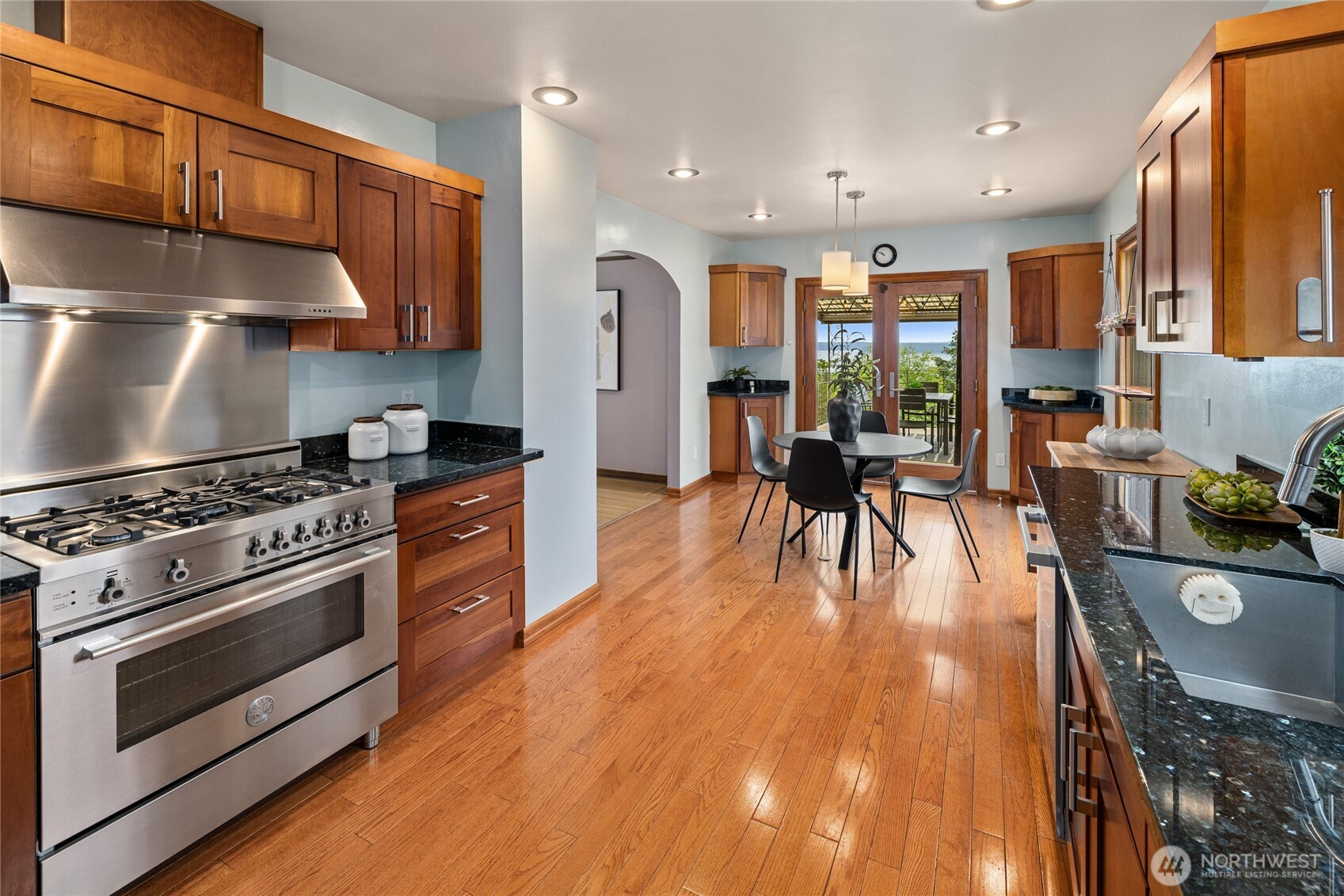 6759 41st Avenue Southwest Seattle, WA 98136 - Photo 13 of 40