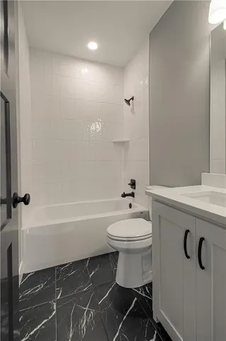 $700,000 | 2318 Larkspur Lane, Kearney, MO 64060