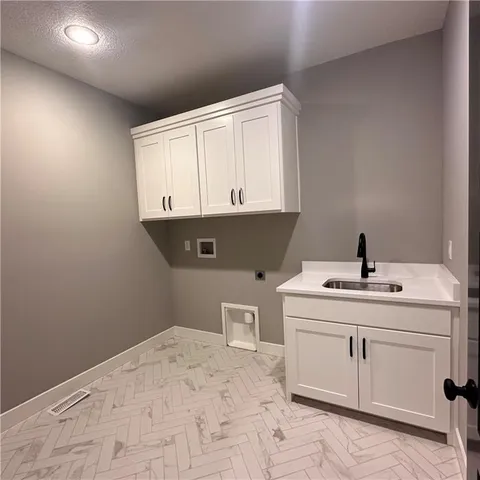 $700,000 | 2318 Larkspur Lane, Kearney, MO 64060