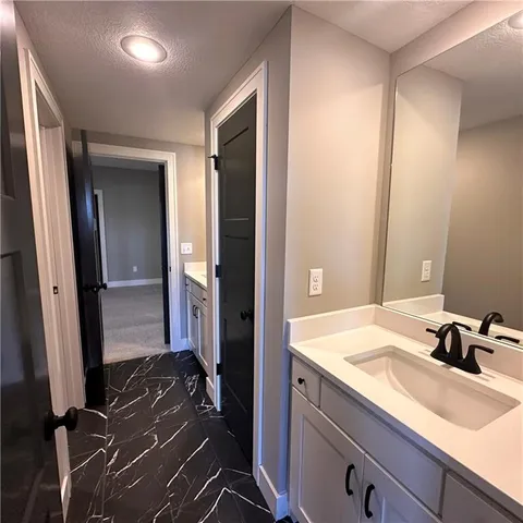 $700,000 | 2318 Larkspur Lane, Kearney, MO 64060