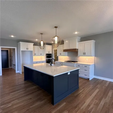 $700,000 | 2318 Larkspur Lane, Kearney, MO 64060