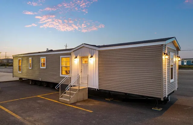 $144,000 | 15 3rd Street, Bethlehem, NH 03574