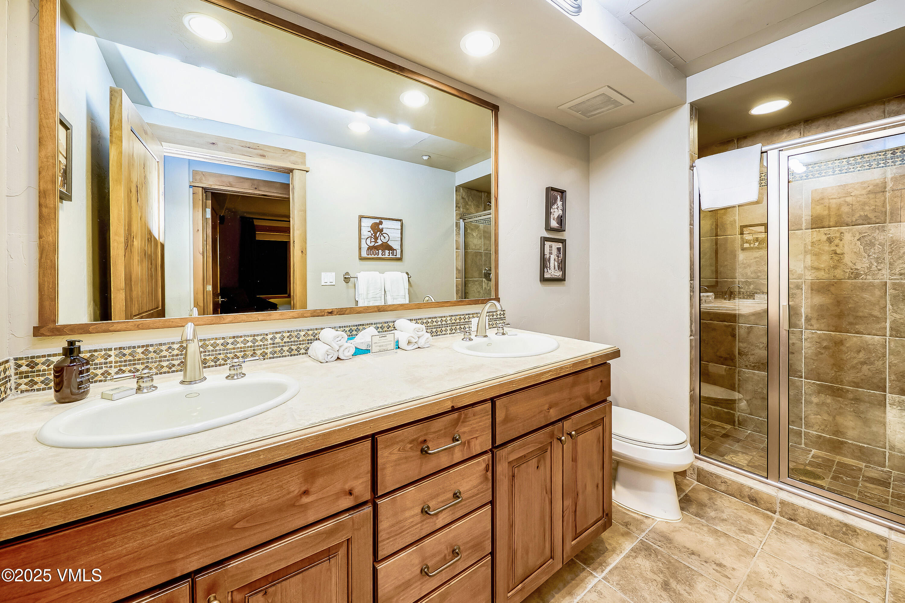 142 Arrowhead Circle, Unit B201 Edwards, CO 81632 - Photo 25 of 35 One_Arrowhead_B201_032