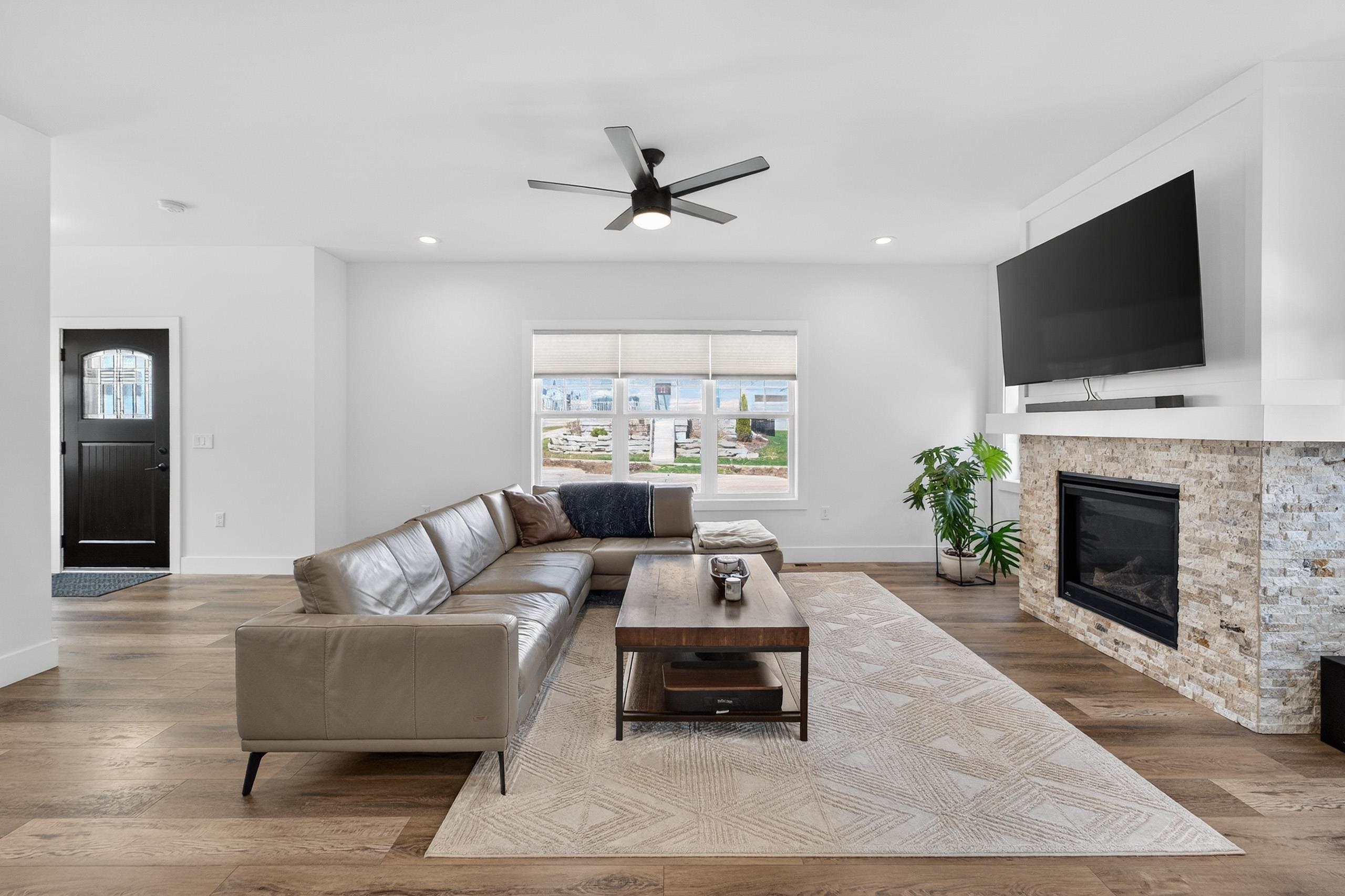 4889 Arugula Road Fitchburg, WI 53711 - Photo 3 of 44