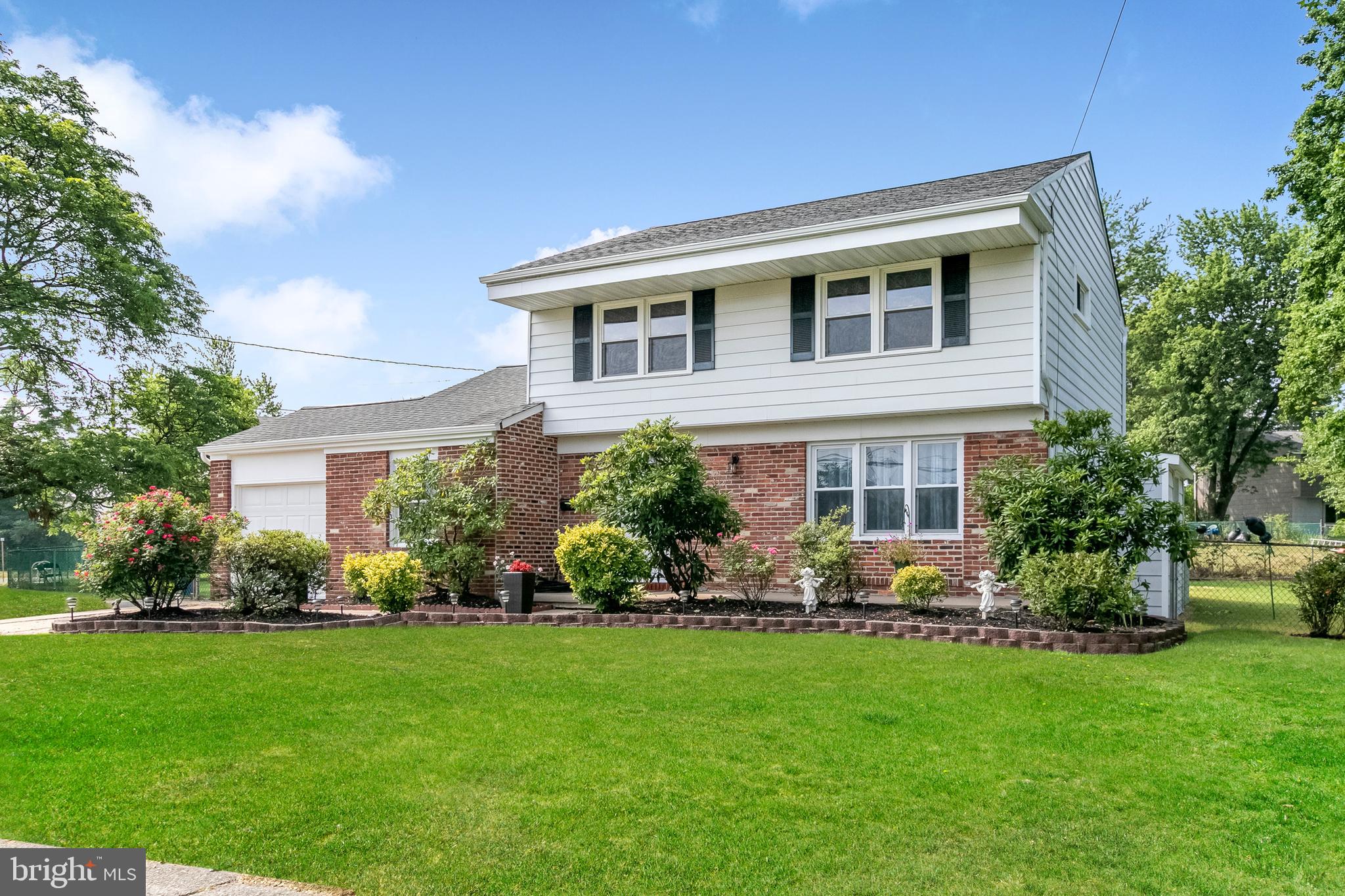 218 Green Ridge Road Voorhees, NJ 08043 - Photo 4 of 36