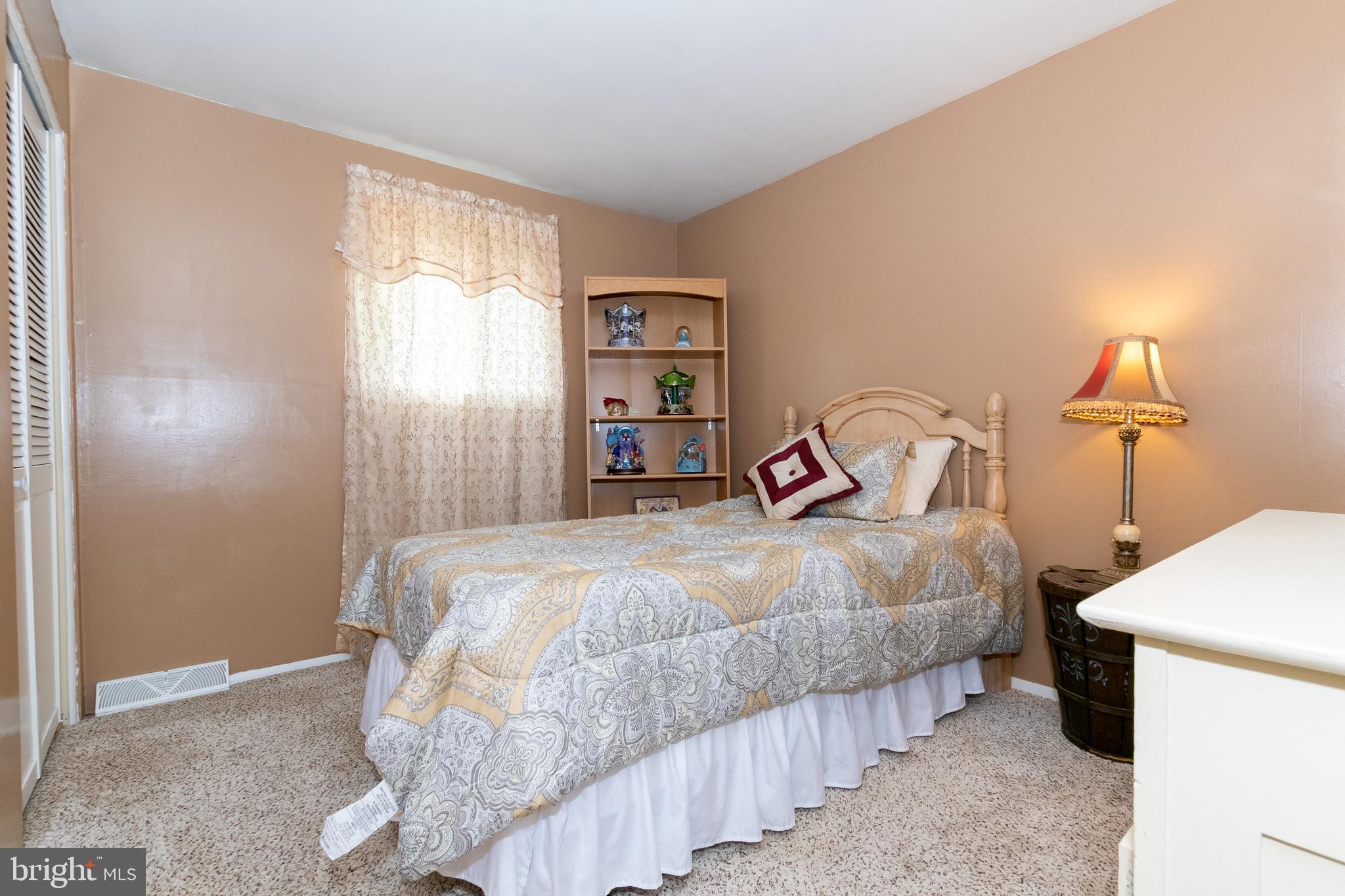 218 Green Ridge Road Voorhees, NJ 08043 - Photo 31 of 36