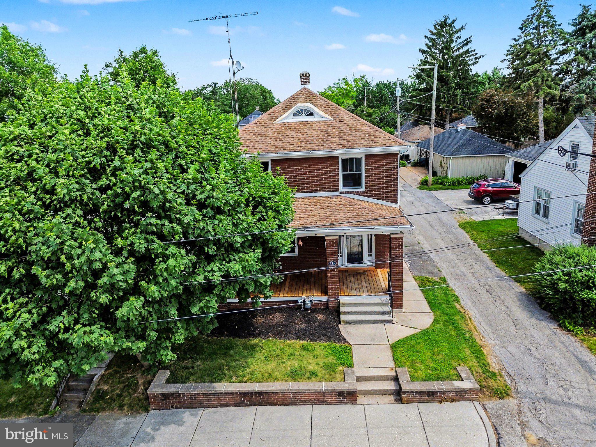 317 East Hanover Street Hanover, PA 17331 - Photo 4 of 41