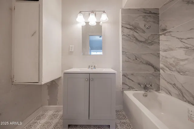 $1,095 | 864 East Chandler Boulevard, Unit 9, Chandler, AZ 85225