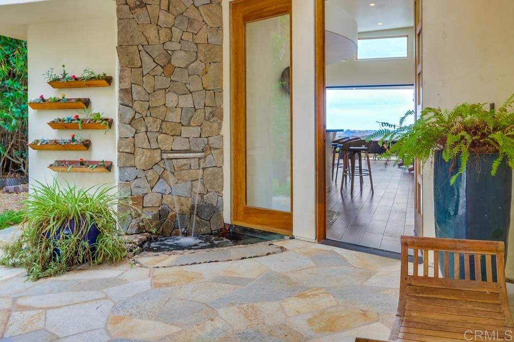 1748 Caudor Street Encinitas, CA 92024 - Photo 3 of 25