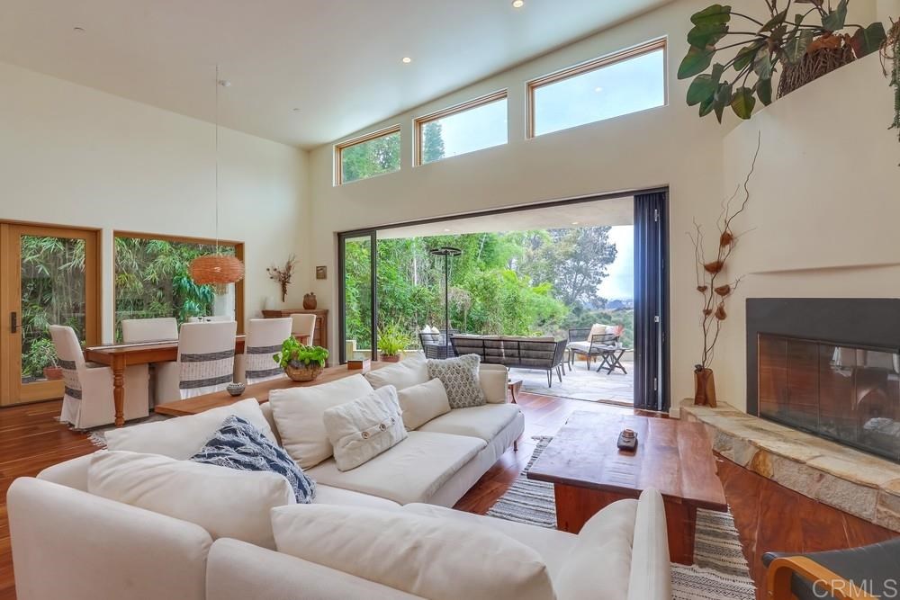 1748 Caudor Street Encinitas, CA 92024 - Photo 5 of 25