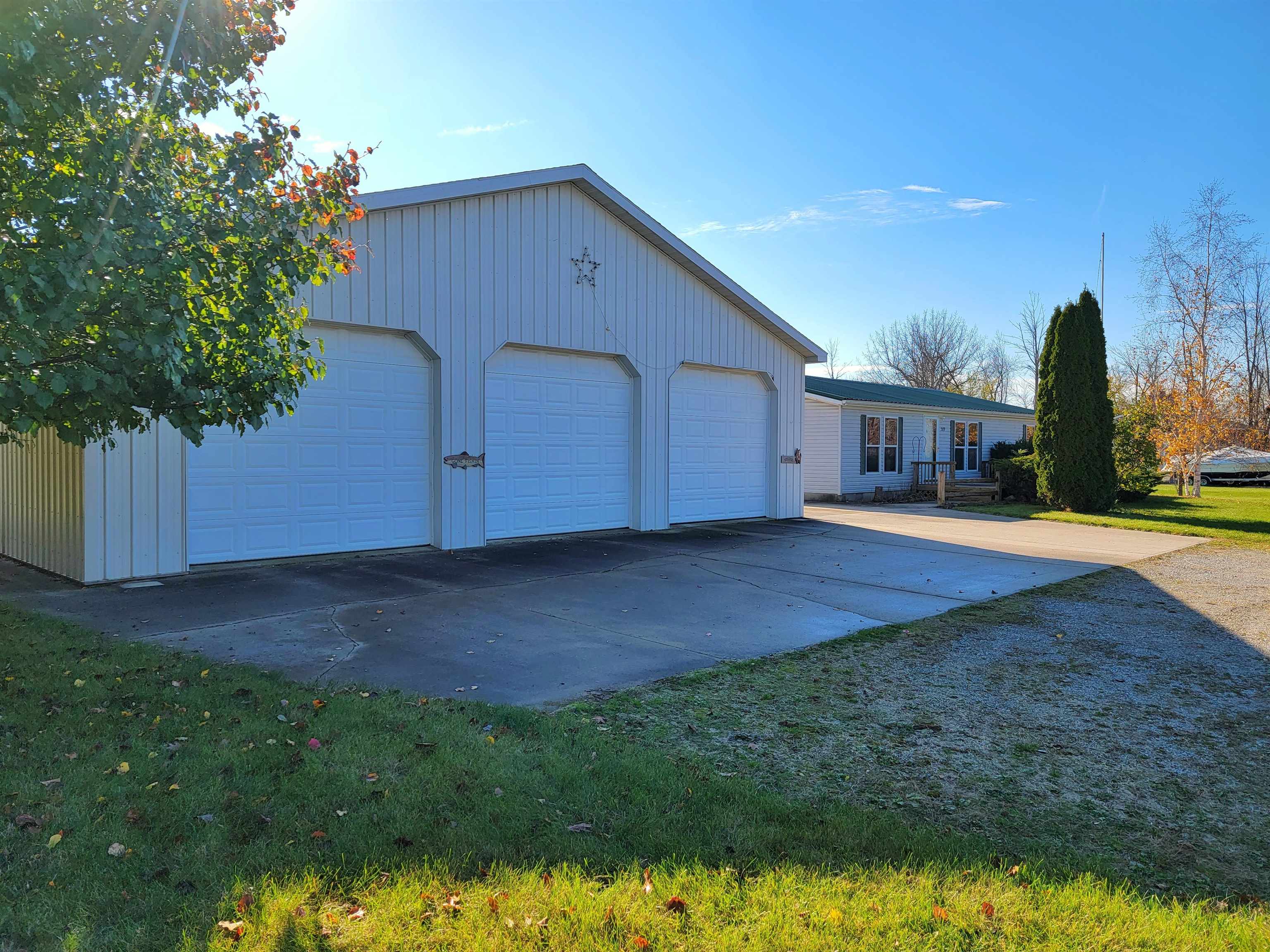 389 Wheeler Road Auburn, MI 48611 - Photo 9 of 41