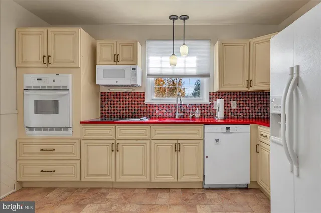 $455,000 | 2010 Kynwyd Road, Wilmington, DE 19810