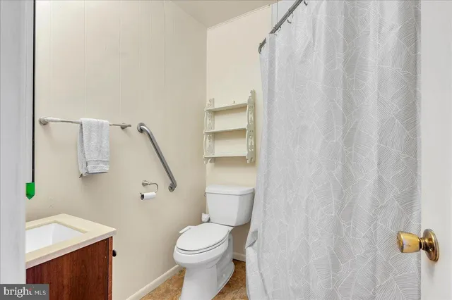 $455,000 | 2010 Kynwyd Road, Wilmington, DE 19810