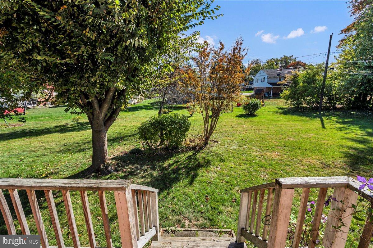 2010 Kynwyd Road Wilmington, DE 19810 - Photo 29 of 33 a view of a yard with wooden fence