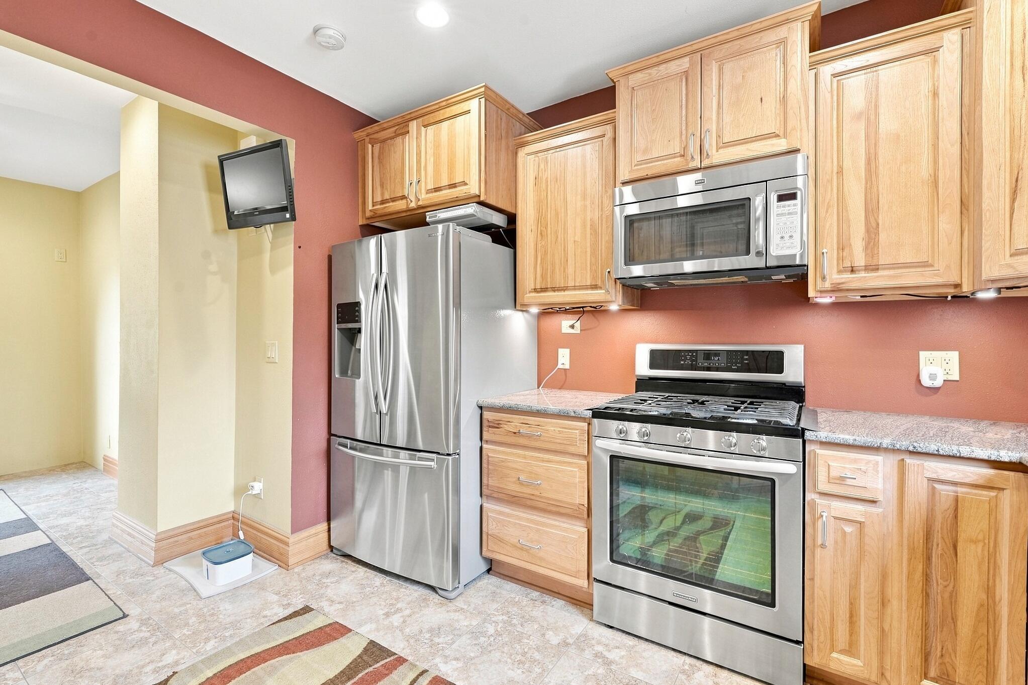 1903 Salisbury Road West Bend, WI 53090 - Photo 14 of 40 14_Kitchen_View_4