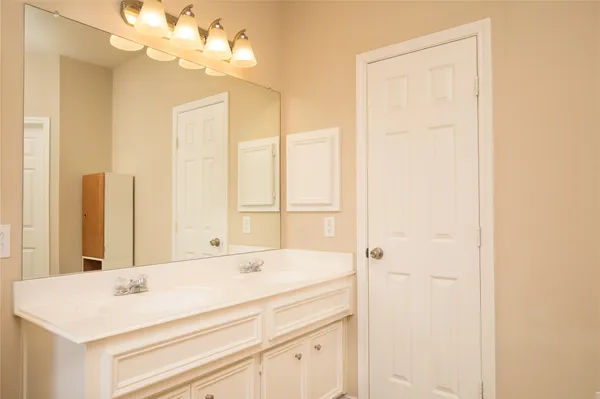 $2,650 | 416 Laddingford Lane, League City, TX 77573