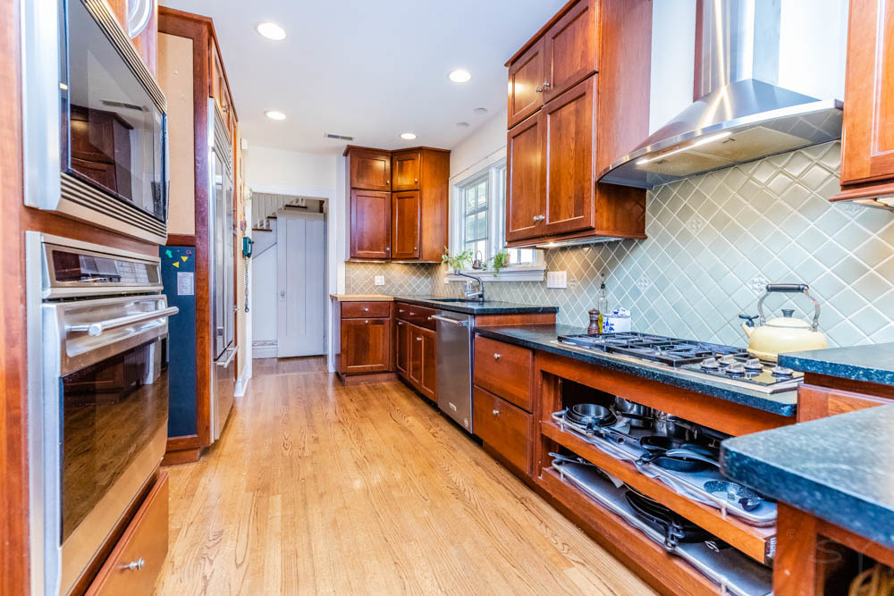 133 Wisner Street Park Ridge, IL 60068 - Photo 13 of 34
