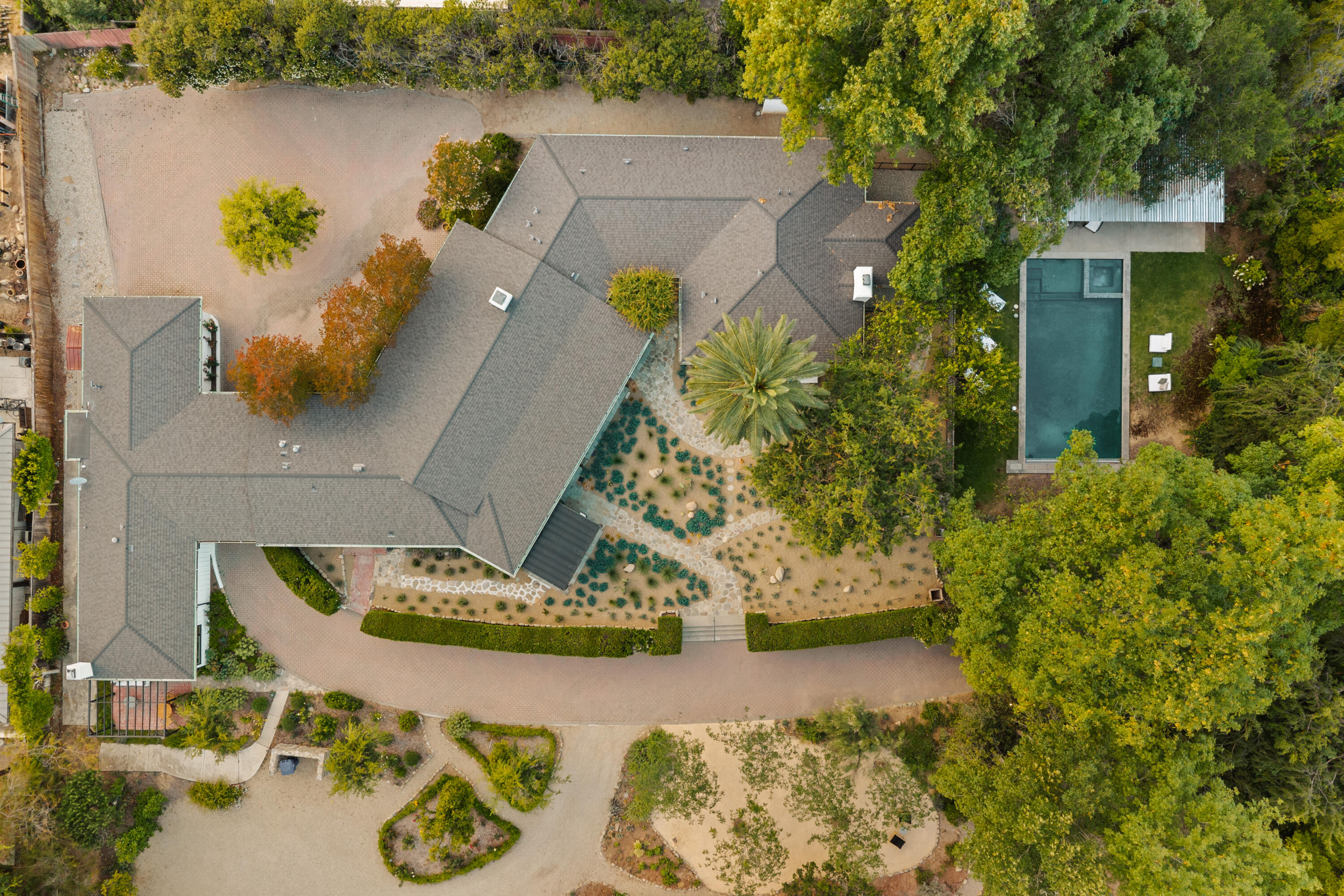 803 Country Club Road Ojai, CA 93023 - Photo 2 of 39 DJI_20260527191851_0441_D