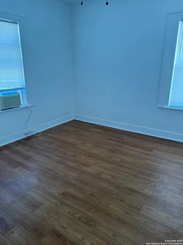 $800 | 1930 West Hermosa Drive, San Antonio, TX 78201