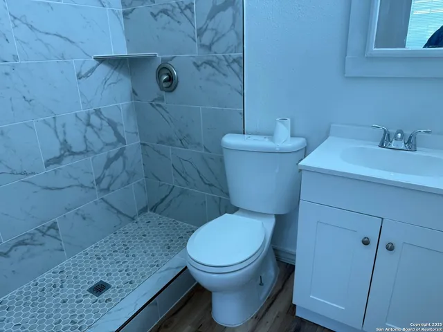 $800 | 1930 West Hermosa Drive, San Antonio, TX 78201