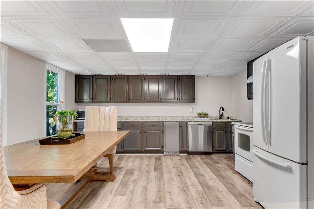 10005 Lakeview Parkway Villa Rica, GA 30180 - Photo 22 of 40