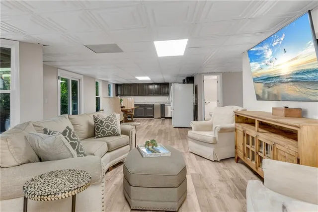 $800,000 | 10005 Lakeview Parkway, Villa Rica, GA 30180