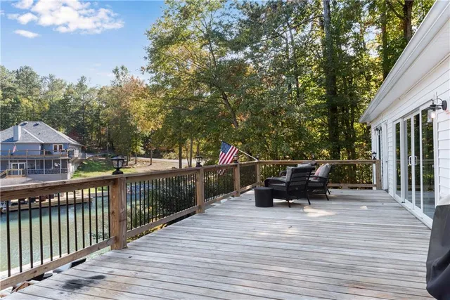 $800,000 | 10005 Lakeview Parkway, Villa Rica, GA 30180