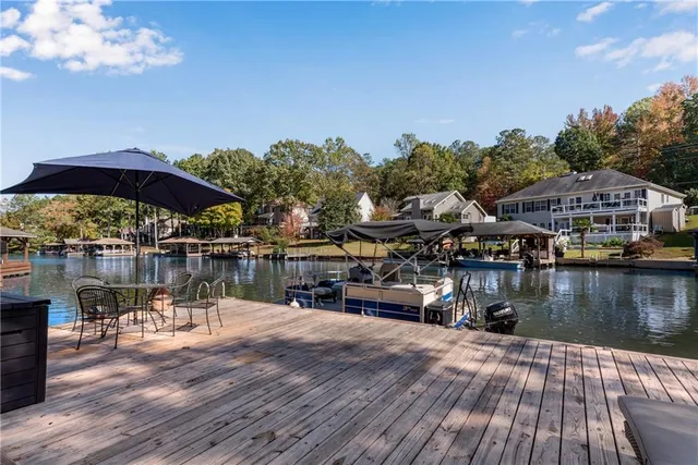 $800,000 | 10005 Lakeview Parkway, Villa Rica, GA 30180