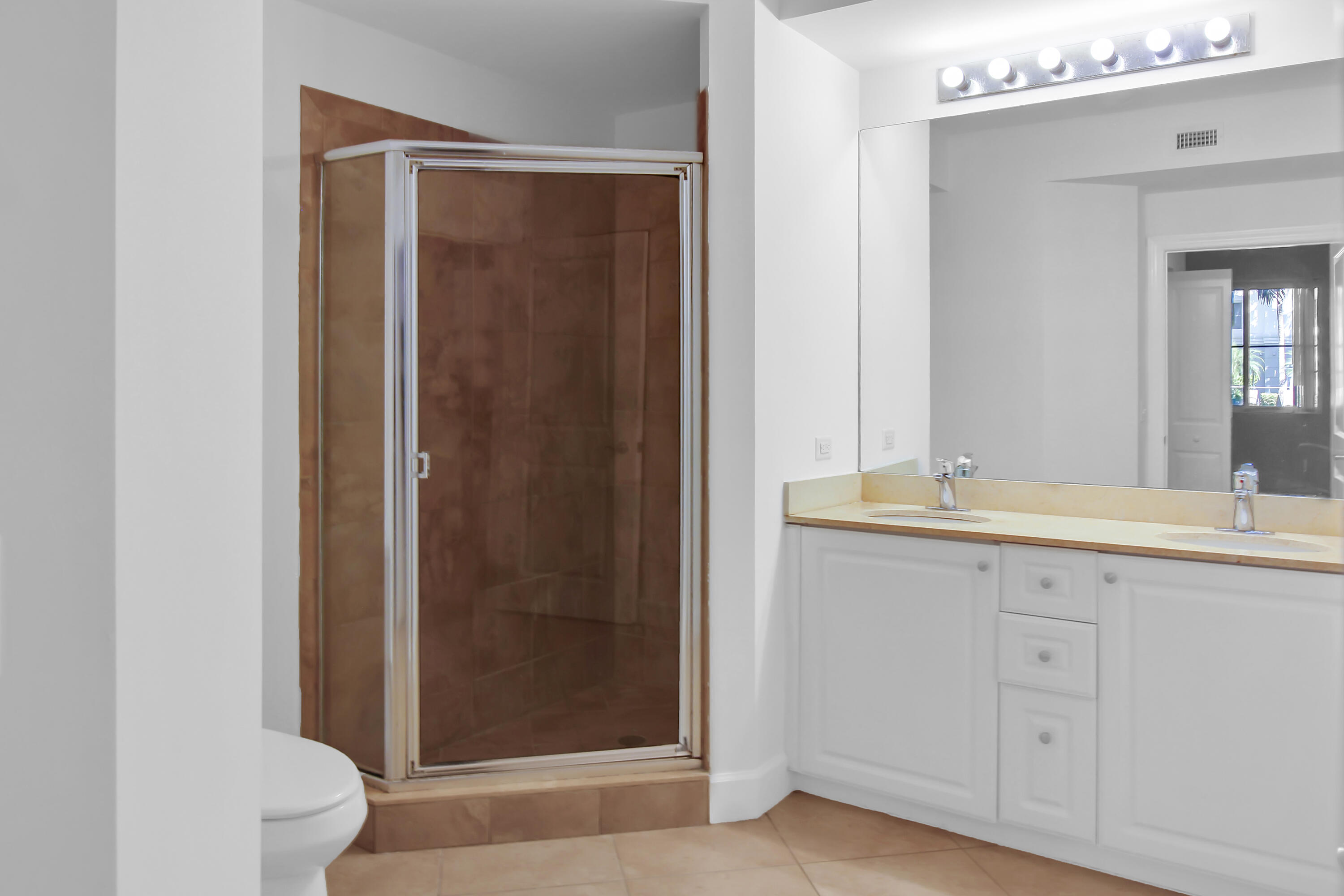 1660 Renaissance Commons Boulevard, Unit 2316 Boynton Beach, FL 33426 - Photo 3 of 9 _MG_2387